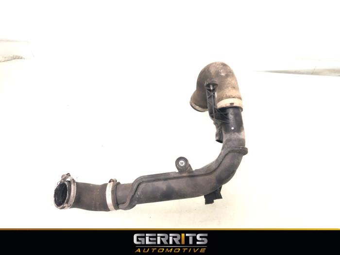 Gebrauchte Intercooler Rohr Volkswagen Caddy III (2KA,2KH,2CA,2CH) 1.6 TDI 16V Preis € 54,44 Mit Mehrwertsteuer angeboten von Gerrits Automotive BV