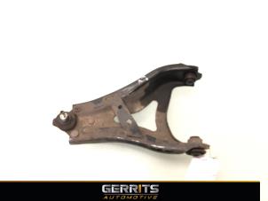 Usagé Bras de suspension avant gauche Dacia Duster (SR) 1.2 TCE 16V Prix € 49,99 Règlement à la marge proposé par Gerrits Automotive BV