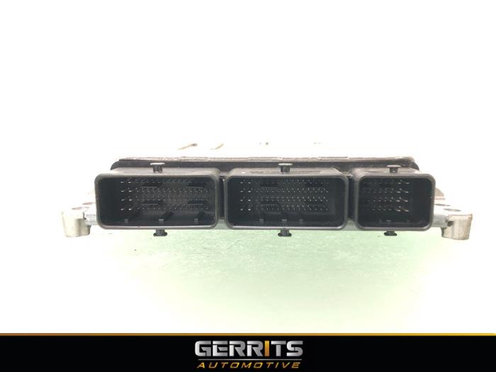 Engine management computer from a Dacia Duster (SR) 1.2 TCE 16V 2018