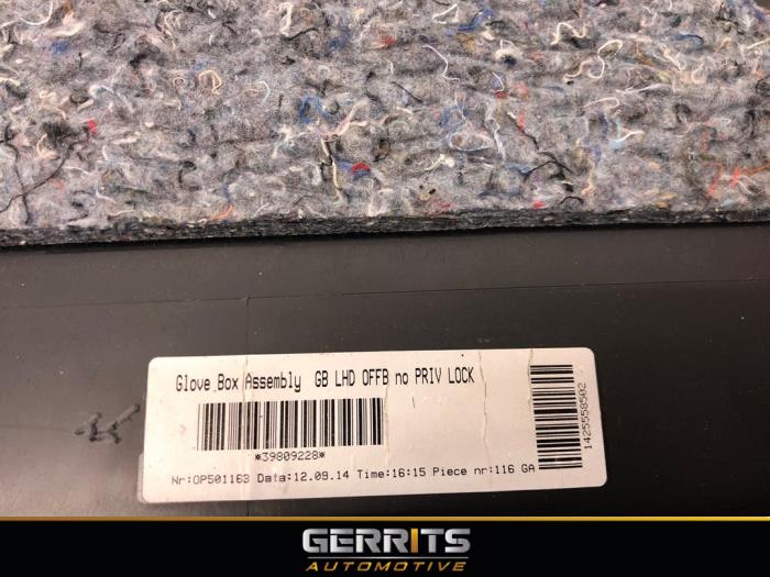 Begagnade Handskfack Volvo V60 I (FW/GW) 1.6 DRIVe Pris € 54,99 Marginaltabell erbjuds av Gerrits Automotive BV