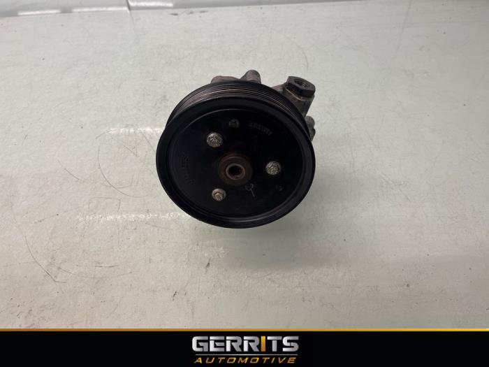 Usagé Pompe de direction Renault Master III (MA/MB/MC/MD/MH/MF/MG/MH) 2.3 dCi 16V Prix € 120,99 Prix TTC proposé par Gerrits Automotive BV