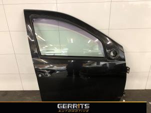 Usagé Portière 4portes avant droite Dacia Duster (HS) 1.6 16V Prix € 249,99 Règlement à la marge proposé par Gerrits Automotive BV