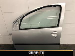 Usados Puerta de 4 puertas izquierda delante Citroen C1 1.0 12V Precio € 99,99 Norma de margen ofrecido por Gerrits Automotive BV
