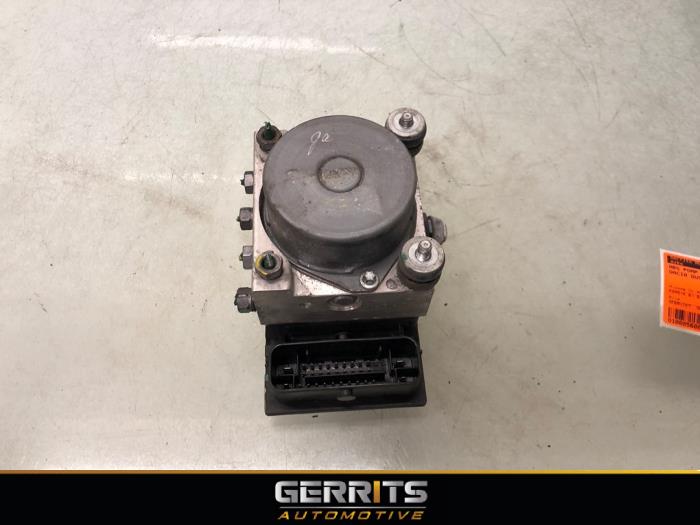 Gebrauchte ABS Pumpe Dacia Duster (HS) 1.6 16V Preis € 174,99 Margenregelung angeboten von Gerrits Automotive BV