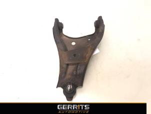 Usagé Bras de suspension avant gauche Dacia Duster (HS) 1.6 16V Prix € 29,99 Règlement à la marge proposé par Gerrits Automotive BV