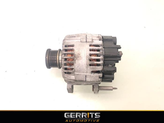 Used Dynamo Volkswagen Crafter 2.0 TDI 16V Price € 90,74 Inclusive VAT offered by Gerrits Automotive BV
