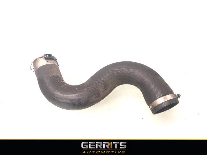 Gebrauchte Intercooler Schlauch Volkswagen Crafter 2.0 TDI 16V Preis € 42,34 Mit Mehrwertsteuer angeboten von Gerrits Automotive BV