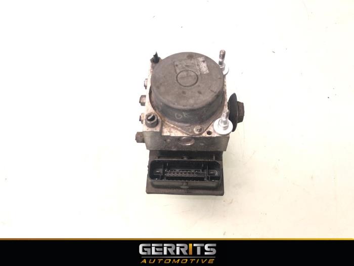 Begagnade ABS-pump Fiat 500C (312) 0.9 TwinAir 85 Pris € 39,99 Marginaltabell erbjuds av Gerrits Automotive BV