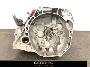 Usados Caja de cambios Renault Clio IV (5R) 0.9 Energy TCE 90 12V Precio € 750,00 Norma de margen ofrecido por Gerrits Automotive BV