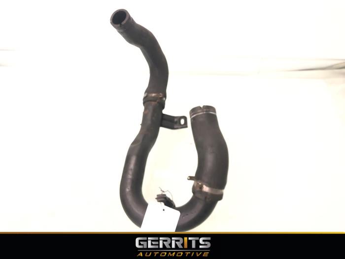 Usagé Tuyau intercooler Opel Combo 1.3 CDTI 16V ecoFlex Prix € 60,49 Prix TTC proposé par Gerrits Automotive BV