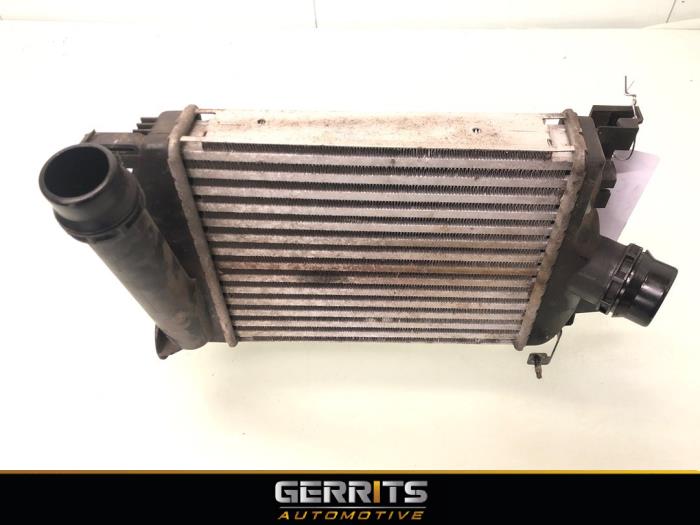 Usagé Intercooler Renault Clio IV (5R) 0.9 Energy TCE 90 12V Prix € 29,99 Règlement à la marge proposé par Gerrits Automotive BV