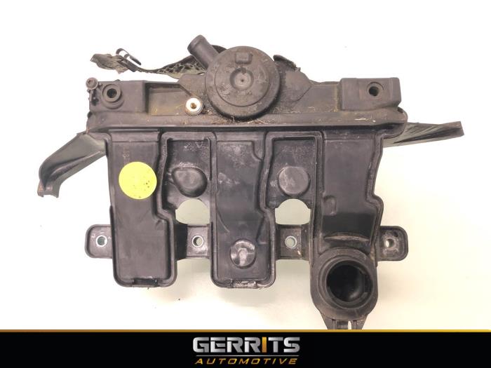 Usagé Ventilation carter Opel Vivaro 1.6 CDTI 95 Euro 6 Prix € 48,39 Prix TTC proposé par Gerrits Automotive BV