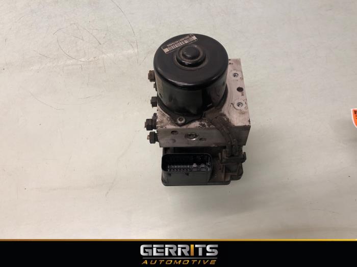 Usagé Bloc ABS Volvo S80 (TR/TS) 2.5 D Prix € 74,95 Règlement à la marge proposé par Gerrits Automotive BV
