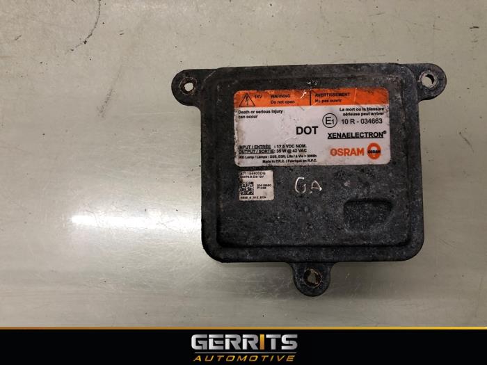 Używane Modul ksenonowy Ford Focus 3 Wagon 1.0 Ti-VCT EcoBoost 12V 125 Cena € 99,99 Procedura marży oferowane przez Gerrits Automotive BV