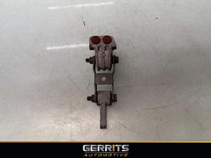 Used Engine mount Volvo V70 (SW) 2.3 T5 20V Price € 24,99 Margin scheme offered by Gerrits Automotive BV