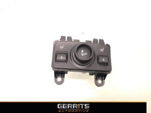 Gebrauchte Sitzheizung Schalter Ford C-Max (DXA) 1.6 SCTi 16V Preis € 24,99 Margenregelung angeboten von Gerrits Automotive BV
