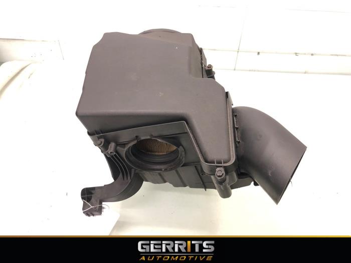 Begagnade Luftfilterhus Ford Focus 3 Wagon 1.6 TDCi ECOnetic Pris € 29,99 Marginaltabell erbjuds av Gerrits Automotive BV