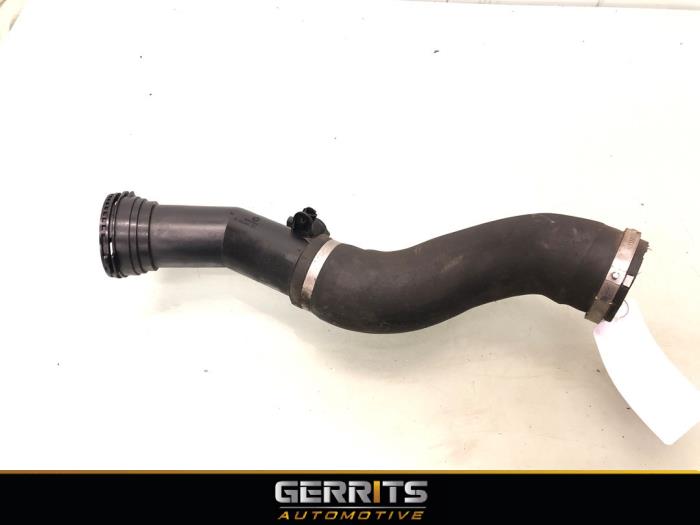 Usagé Tube intercooler BMW 1 serie (F20) 116i 1.6 16V Prix € 34,99 Règlement à la marge proposé par Gerrits Automotive BV
