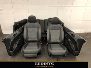Begagnade Klädsel, uppsättning (komplett) Opel Meriva 1.4 Turbo 16V Ecotec Pris € 200,00 Marginaltabell erbjuds av Gerrits Automotive BV