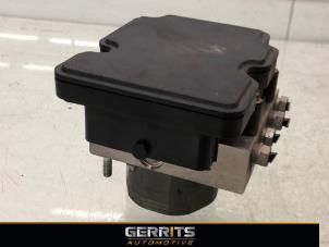 Pompe ABS d'un Opel Meriva (B) 1.4 Turbo 16V Ecotec 2013