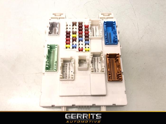Gebrauchte Central electronic Modul Volvo V40 (MV) 2.0 D2 16V Preis € 74,99 Margenregelung angeboten von Gerrits Automotive BV