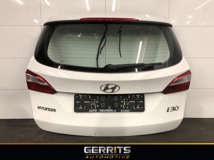Begagnade Baklucka Hyundai i30 Wagon (GDHF5) 1.4 16V Pris € 599,99 Marginaltabell erbjuds av Gerrits Automotive BV