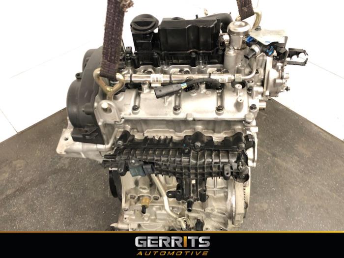 Motor van een Volvo XC40 (XZ) 1.5 T3 12V 2022