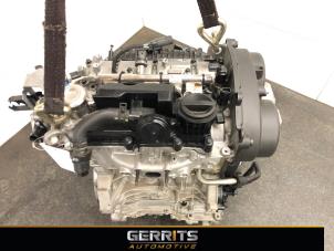 Motor van een Volvo XC40 (XZ) 1.5 T3 12V 2022