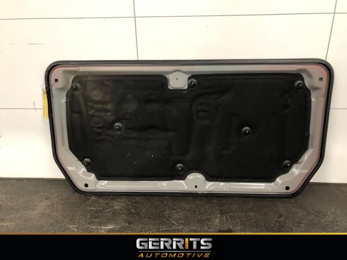 Abdeckblech Motor van een Renault Twingo III (AH) 1.0 SCe 75 12V 2020