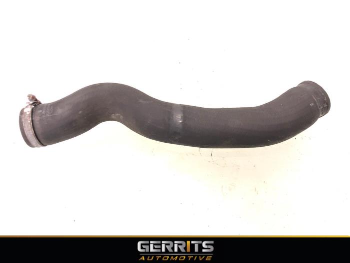 Usagé Tuyau intercooler Volvo V50 (MW) 1.6 D2 16V Prix € 34,99 Règlement à la marge proposé par Gerrits Automotive BV