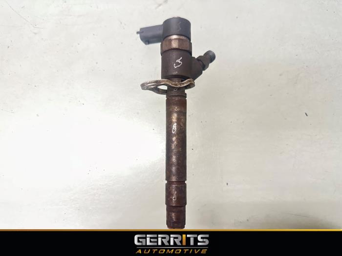 Usagé Injecteurs Volvo V70 (BW) 2.4 D5 20V Prix € 99,99 Règlement à la marge proposé par Gerrits Automotive BV