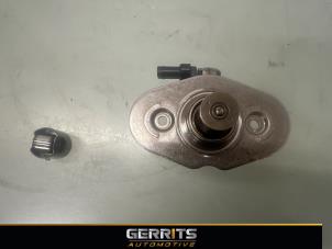 Högtryckspump från en BMW 3 serie Touring (F31) 318i 1.5 TwinPower Turbo 12V 2017