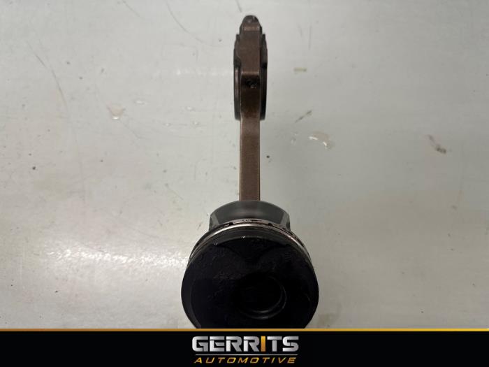 Usados Pistón Opel Astra K 1.0 Turbo 12V Precio € 49,99 Norma de margen ofrecido por Gerrits Automotive BV