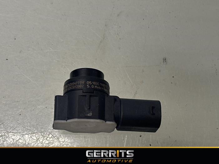 Usados Sensor PDC Peugeot 308 SW (L4/L9/LC/LJ/LR) 1.2 12V e-THP PureTech 130 Precio € 19,99 Norma de margen ofrecido por Gerrits Automotive BV