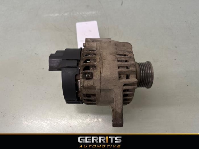 Begagnade Dynamo Opel Combo 1.6 CDTI 16V Pris € 48,39 Inklusive moms erbjuds av Gerrits Automotive BV