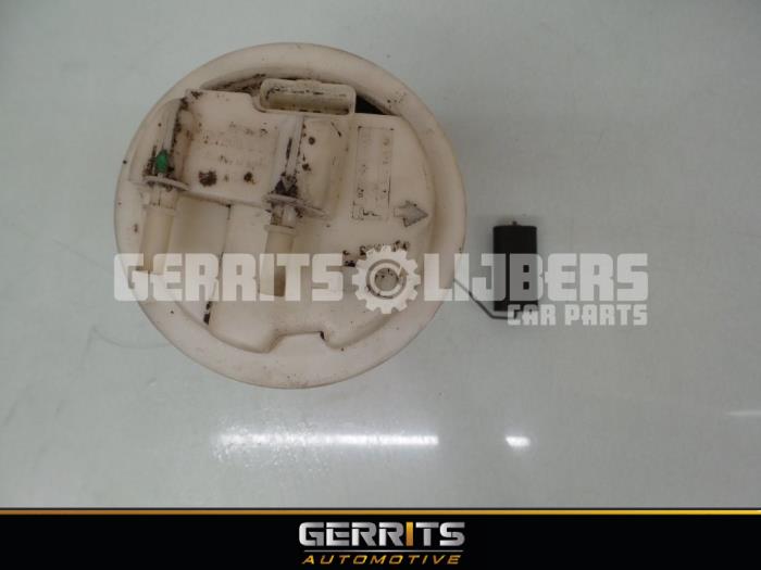 Gebrauchte Kraftstoffpumpe Elektrisch Peugeot 206 (2A/C/H/J/S) 1.4 XR,XS,XT,Gentry Preis € 21,98 Margenregelung angeboten von Gerrits Automotive BV