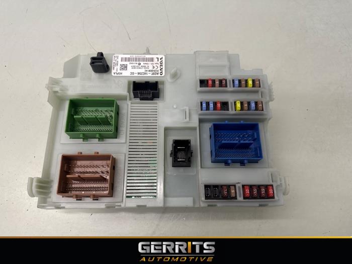 Used Central electronic module Volvo S80 (AR/AS) 2.4 D5 20V 205 Price € 99,99 Margin scheme offered by Gerrits Automotive BV