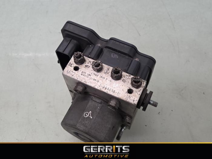 Gebrauchte ABS Pumpe Mercedes Citan (415.6) 1.5 108 CDI Preis € 99,99 Margenregelung angeboten von Gerrits Automotive BV