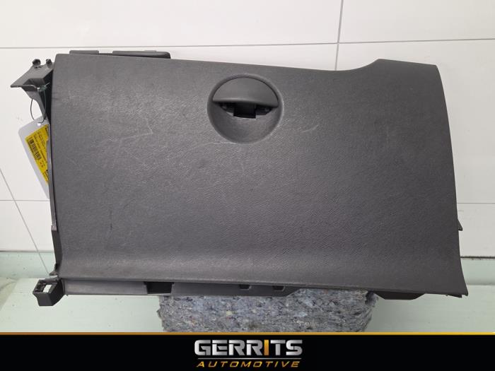 Begagnade Handskfack Mercedes Citan (415.6) 1.5 108 CDI Pris € 34,99 Marginaltabell erbjuds av Gerrits Automotive BV