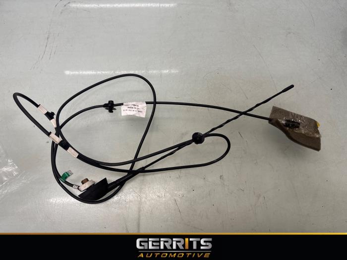Używane Antena Fiat Fiorino (225) 1.3 JTD 16V Multijet Cena € 19,99 Procedura marży oferowane przez Gerrits Automotive BV
