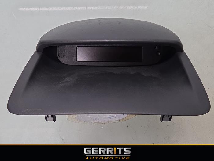 Used Interior display Renault Clio II (BB/CB) 1.2 Price € 24,99 Margin scheme offered by Gerrits Automotive BV