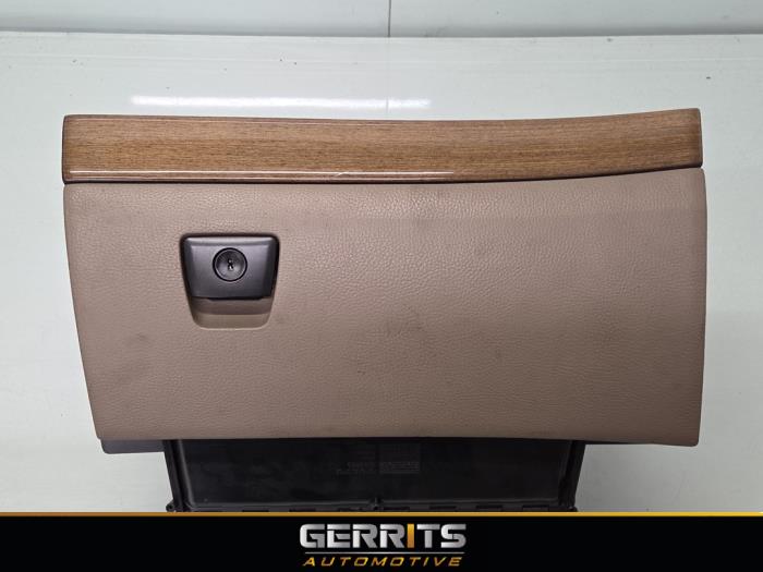 Begagnade Handskfack Volvo XC90 I 2.4 D5 20V Pris € 49,99 Marginaltabell erbjuds av Gerrits Automotive BV