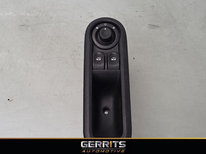 Usados Interruptor de ventanilla eléctrica Renault Twingo II (CN) 1.2 16V Precio € 24,99 Norma de margen ofrecido por Gerrits Automotive BV
