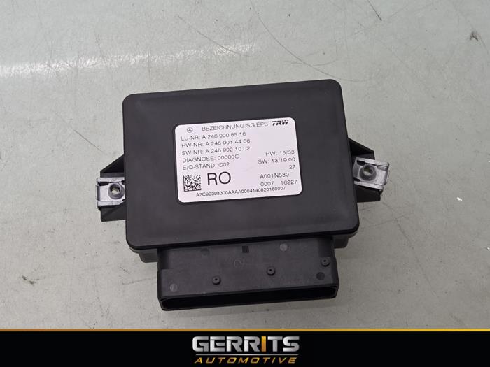 Używane Modul hamulca postojowego Mercedes B (W246/W242) 1.6 B-180 BlueEFFICIENCY Turbo 16V Cena € 29,99 Procedura marży oferowane przez Gerrits Automotive BV