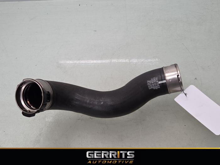 Gebrauchte Intercooler Schlauch Mercedes B (W246/W242) 1.6 B-180 BlueEFFICIENCY Turbo 16V Preis € 24,99 Margenregelung angeboten von Gerrits Automotive BV