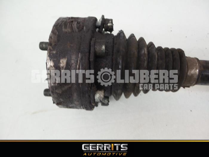 Front drive shaft, left from a Seat Cordoba Vario (6K5) 1.9 TDi Stella,Signo 2000