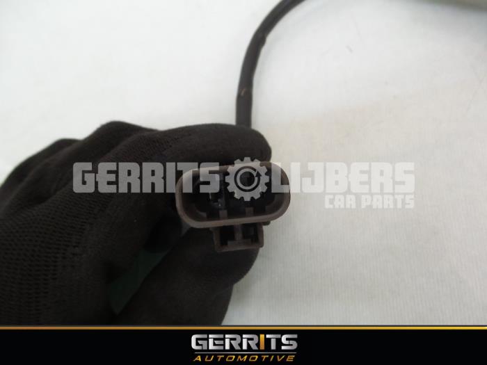 Sonde lambda d'un Nissan Primera Traveller (WP11) 2.0 SRi 16V 1998