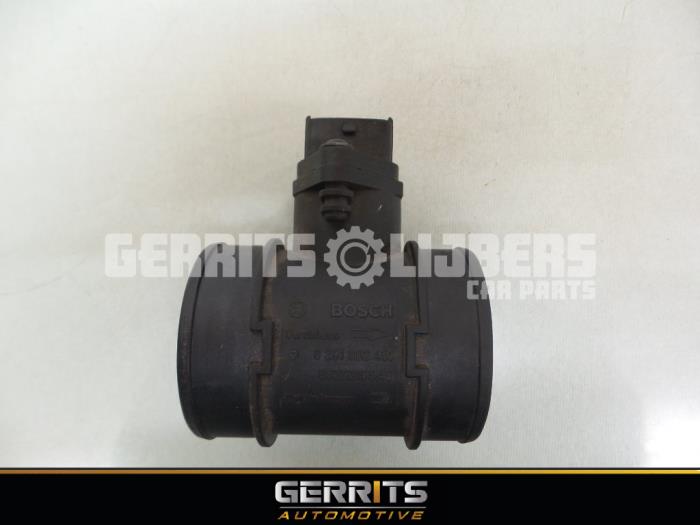 Air mass meter from a Chrysler Voyager/Grand Voyager (RG) 2.8 CRD 16V Autom. 2006