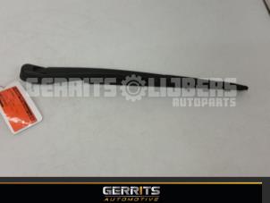 Used Rear wiper arm Mazda 3. Price € 21,98 Margin scheme offered by Gerrits Automotive