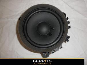 Used Speaker Volvo V40 (MV) 1.6 T4 GTDi 16V AWD Price € 19,99 Margin scheme offered by Gerrits Automotive